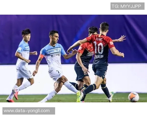 天津泰达迎战深圳佳兆全力争胜展现球队实力与斗志 天津泰达迎战深圳佳兆全力争胜展现球队实力与斗志